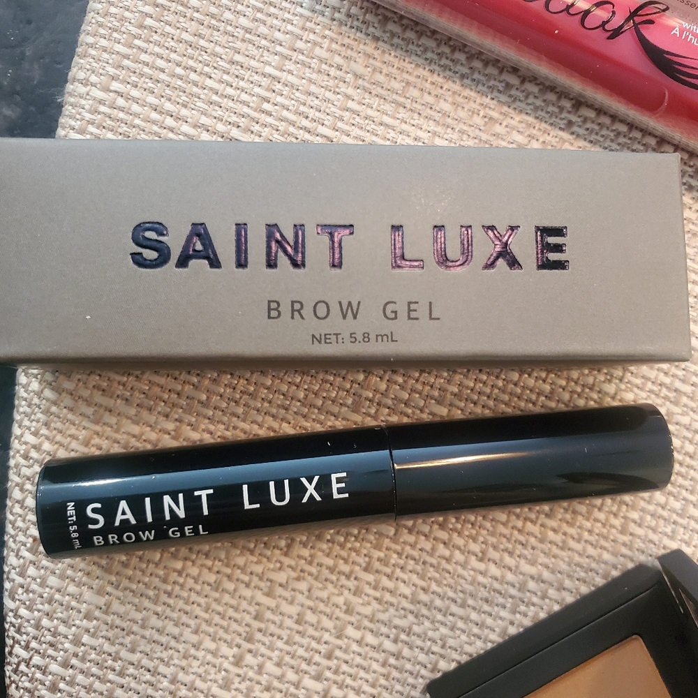 Cosmetic Bundle: eyes (mascara, brow and shadow) Blacks/browns - Picture 3 of 8